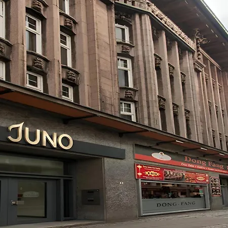 Aparthotel Juno 3*